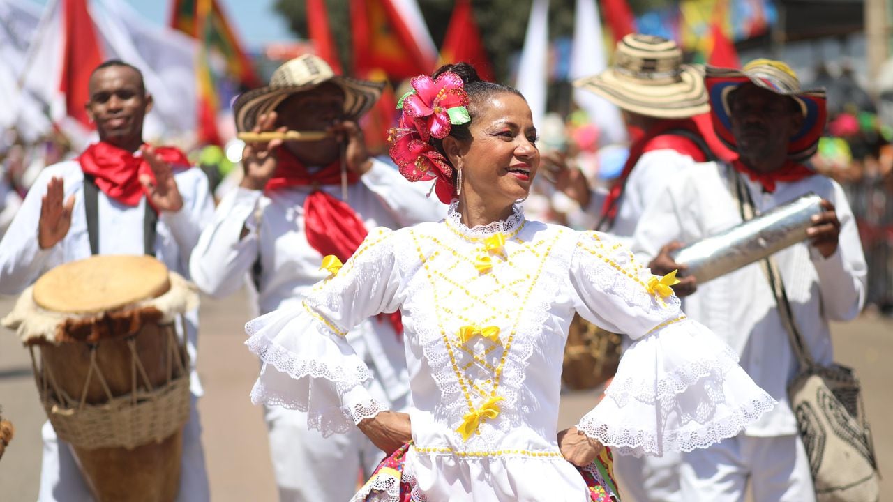 Con la Batalla de Flores se dio inicio al Carnaval de Barranquilla 2024 (Colprensa - Jairo Kassiani)