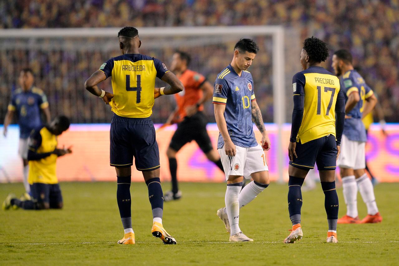 QUITO, ECUADOR - NOVEMBER 17: James Rodríguez of Colombia reacts after losing a a match between Ecuador and Colombia as part of South American Qualifiers for World Cup FIFA Qatar 2022 at Rodrigo Paz Delgado Stadium on November 17, 2020 in Quito, Ecuador. (Photo by Rodrigo Buendia-Pool/Getty Images)