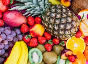 Las frutas aportan vitaminas, antioxidantes, fibras y nutrientes al ser humano. Por lo tanto, hay que saber cuándo aceptar o desechar las creencias populares que se tienen sobre el consumo de estas.
