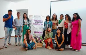 En la Universidad del Valle existe la plataforma académica "Mujeres haciendo historia" que organiza un evento anual con panelistas en temas de historia.