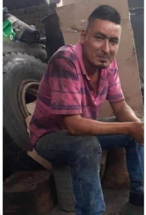 Este sería un mecánico y es una de las tres víctimas de la masacre en Miranda, Cauca, registrada este sábado 4 de noviembre. Foto tomada de redes sociales