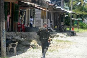 La Fuerza Pública realiza operativos diariamente en los barrios de Buenaventura, principalmente en las zonas más complejas en materia de seguridad.