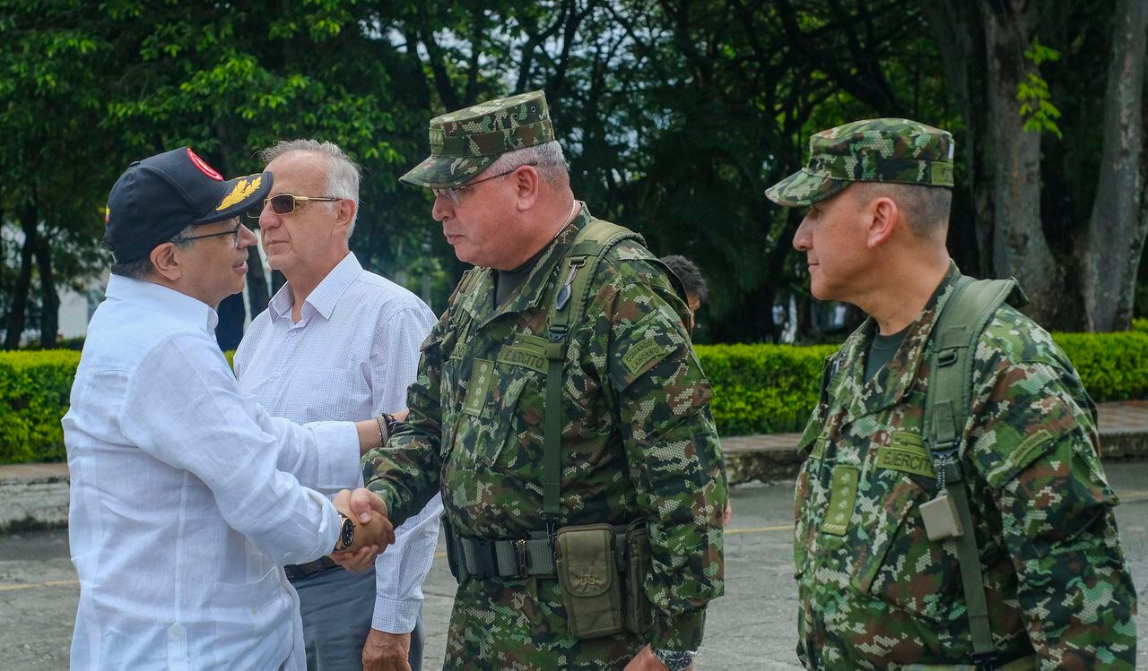 El presidente Petro se reunió con la Cúpula Militar y de Policía.