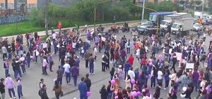 Por manifestaciones en Bogotá, suspenden operación en tres estaciones de TransMilenio.