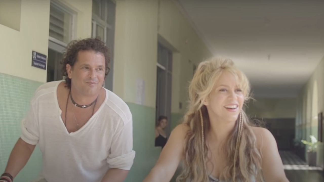 Carlos Vives y Shakira en el video de 'La Bicicleta'. Fotograma: Minuto 2, segundo 5,  video 'La Bicicleta' del canal de Youtube de Carlos Vives .