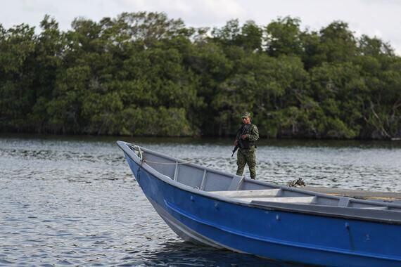 Las autoridades de Colombia realizan controles en diferentes puntos de la isla para evitar que embarcaciones con migrantes, crucen las fronteras marítimas y salgan del país de forma irregular.