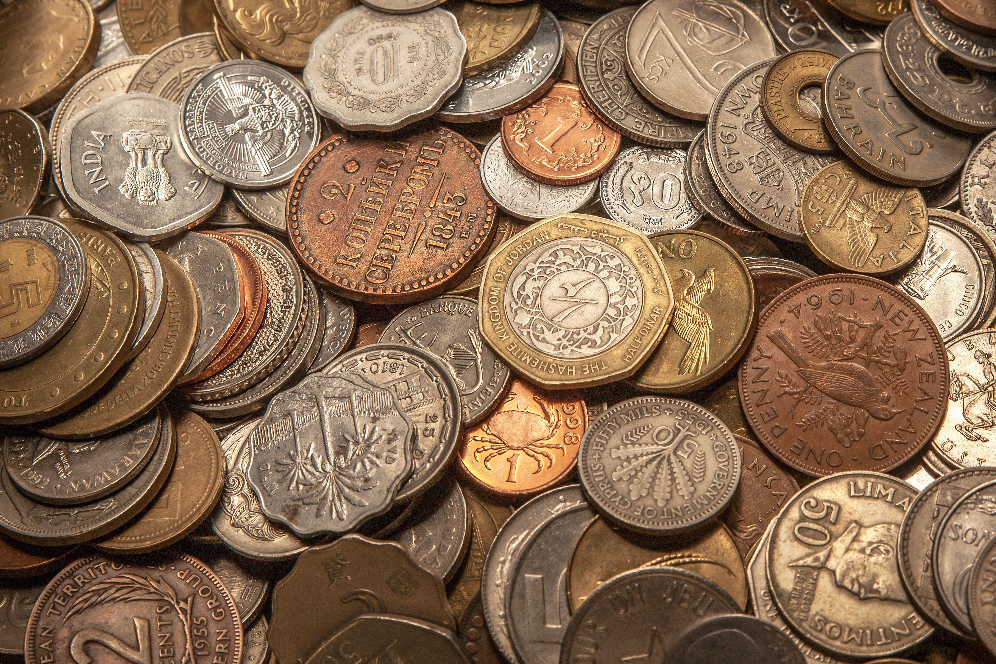 Saca tu colección! Así es cómo se determina el valor de las monedas  antiguas – El Financiero