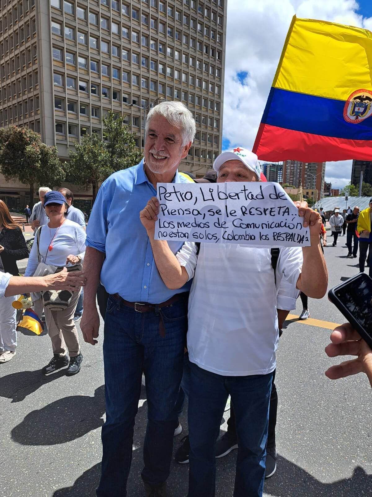 Enrique Peñalosa en las marchas