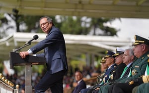 Presidente Gustavo Petro durante la Ceremonia de aniversario 132 años de la Policía Nacional y graduación de oficiales.