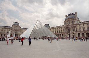 Museo Louvre en París.
