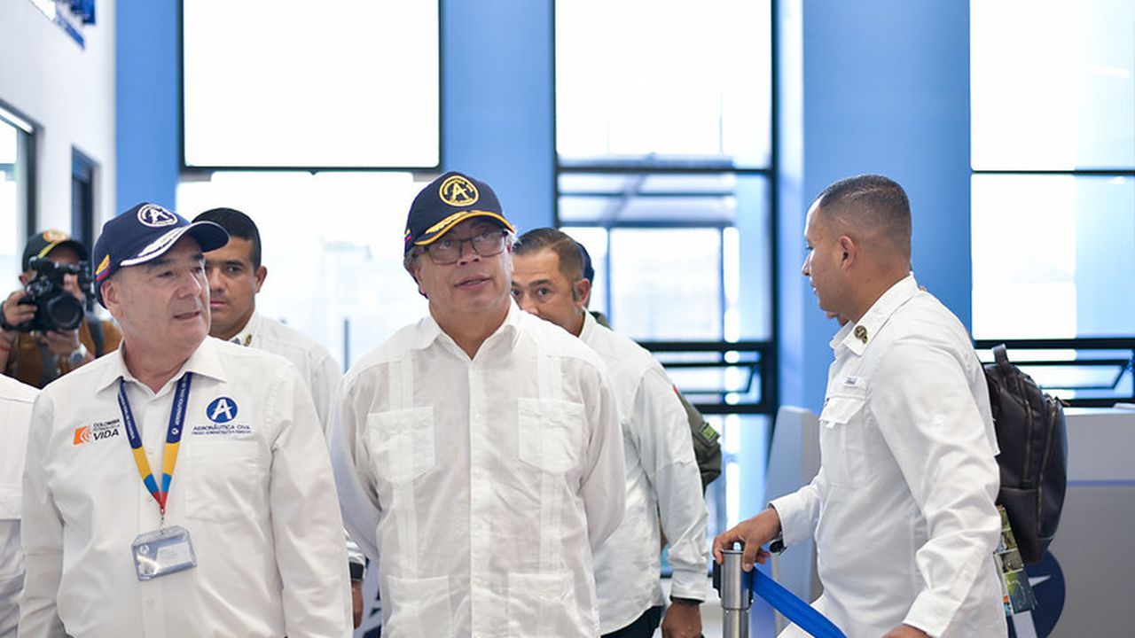 El presidente Gustavo Petro participó de la entrega del nuevo aeropuerto de Providencia.