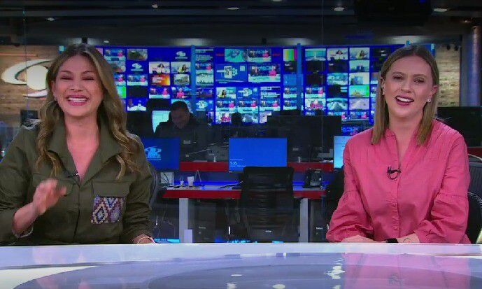Las presentadoras de Noticias Caracol,  Catalina Gómez y Ana Milena Gutiérrez, tuvieron un ataque de risa en medio de la emisión del mediodía del noticiero.