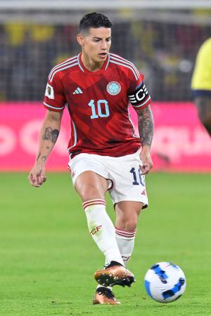 James Rodríguez jugó los 90 minutos frente a Ecuador.