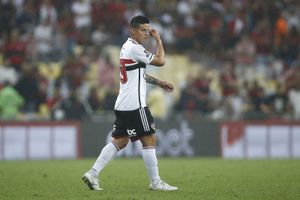 James Rodríguez en el partido de debut con Sao Paulo