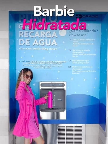 Con la Barbie Precavida, la Barbie Puntual y la Barbie Tecnológica, desde el Aeropuerto Internacional El Dorado en Bogotá se unieron a la tendencia de redes sociales.