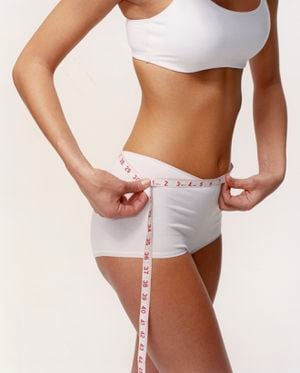 La guayaba es baja en calorías y aporta fibra por lo que es ideal para evitar subir de peso.