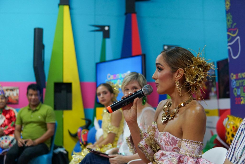 La Reina del carnaval de Barranquilla 2024 se prepara para la Lectura del Bando.