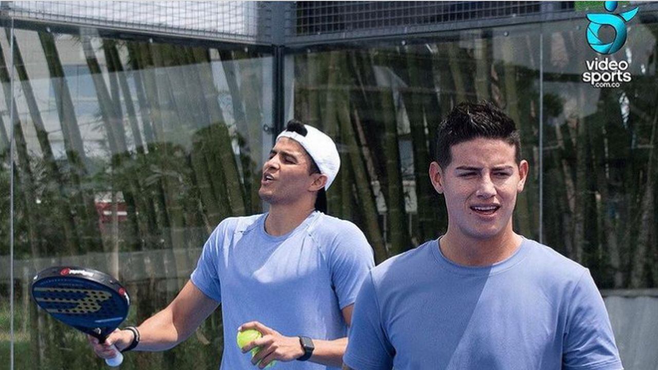 Giovanni Moreno y James Rodríguez jugando tenis.