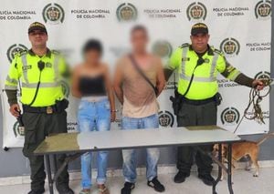 La pareja que estaba maltratando al perro en Barranquilla fue capturada en flagrancia por las autoridades y fueron puestos a disposición de la Fiscalía General de la Nación.