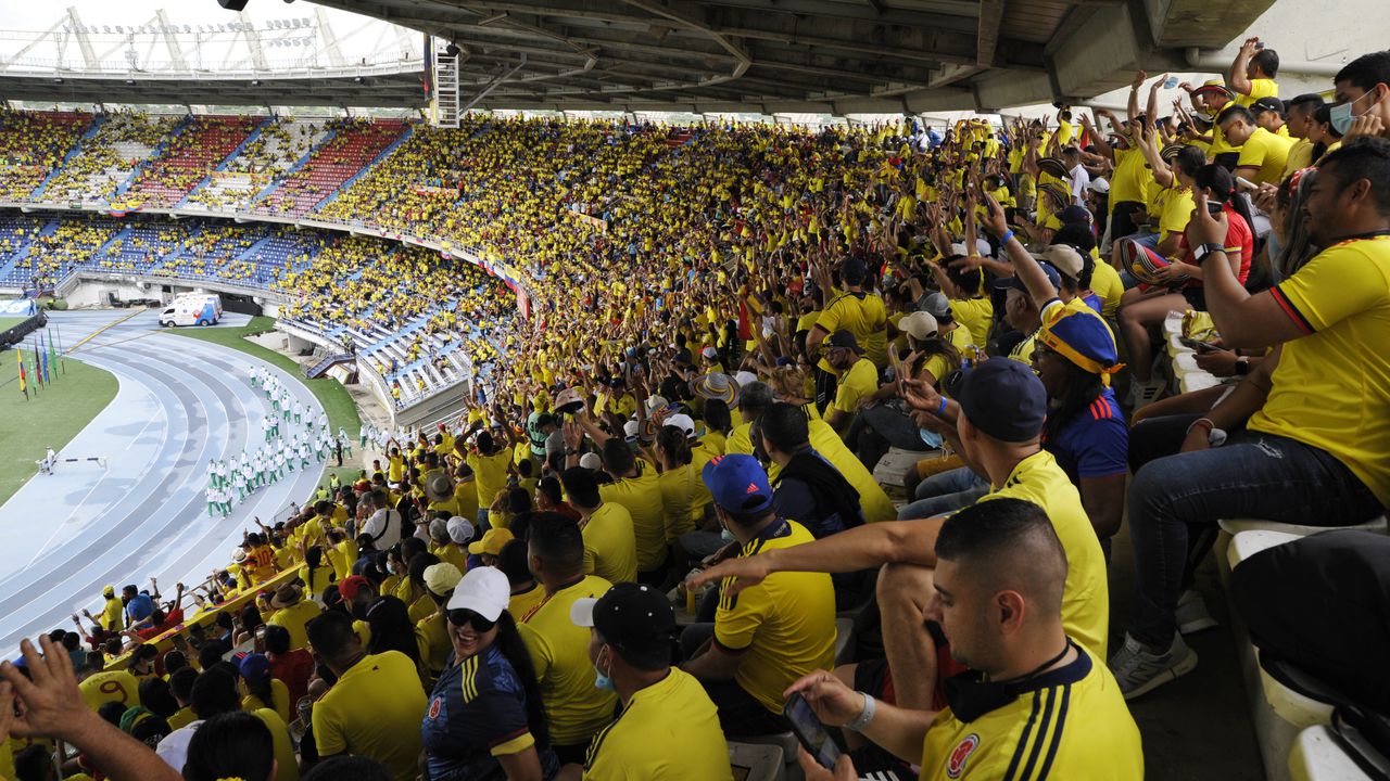 Colombia vs Brasil en el estadio Metropolitano de Barranquilla