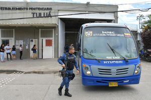 De acuerdo con el director del Inpec, brigadier general Tito Yesid Castellanos, serán trasladados más de 300 internos de la cárcel de Tuluá a prisiones cercanas.