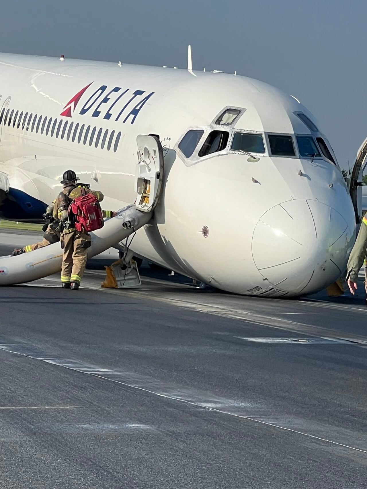 Aterrizaje de emergencia del vuelo 1092 de Delta Airlines.