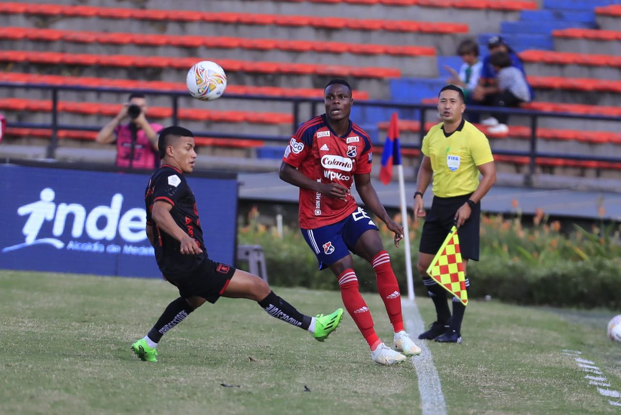 Imagen del partido entre Independiente Medellín y América de Cali por la fecha 5 de los cuadrangulares finales del primer semestre de la Liga colombiana.