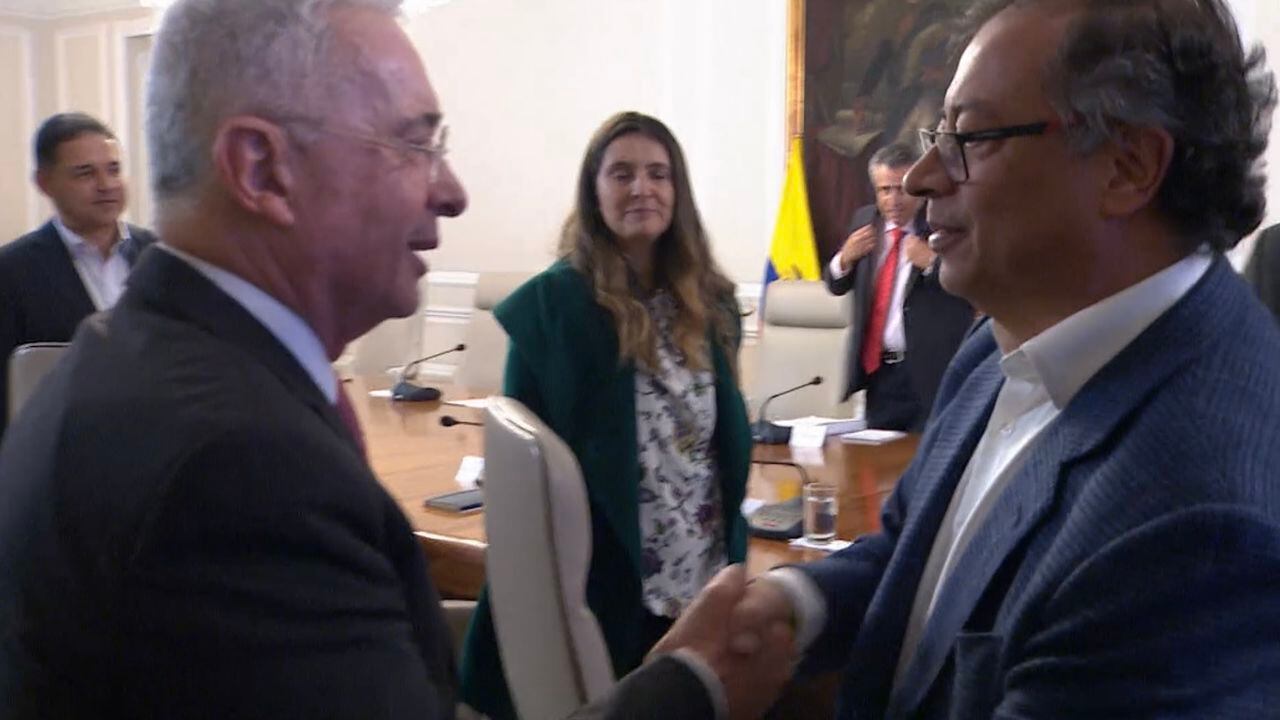 Presidente Petro y Uribe