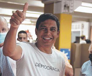 Deninson Mendoza  renunció a la Gerencia del canal  Telemedellín para hacer política en su natal Cali.