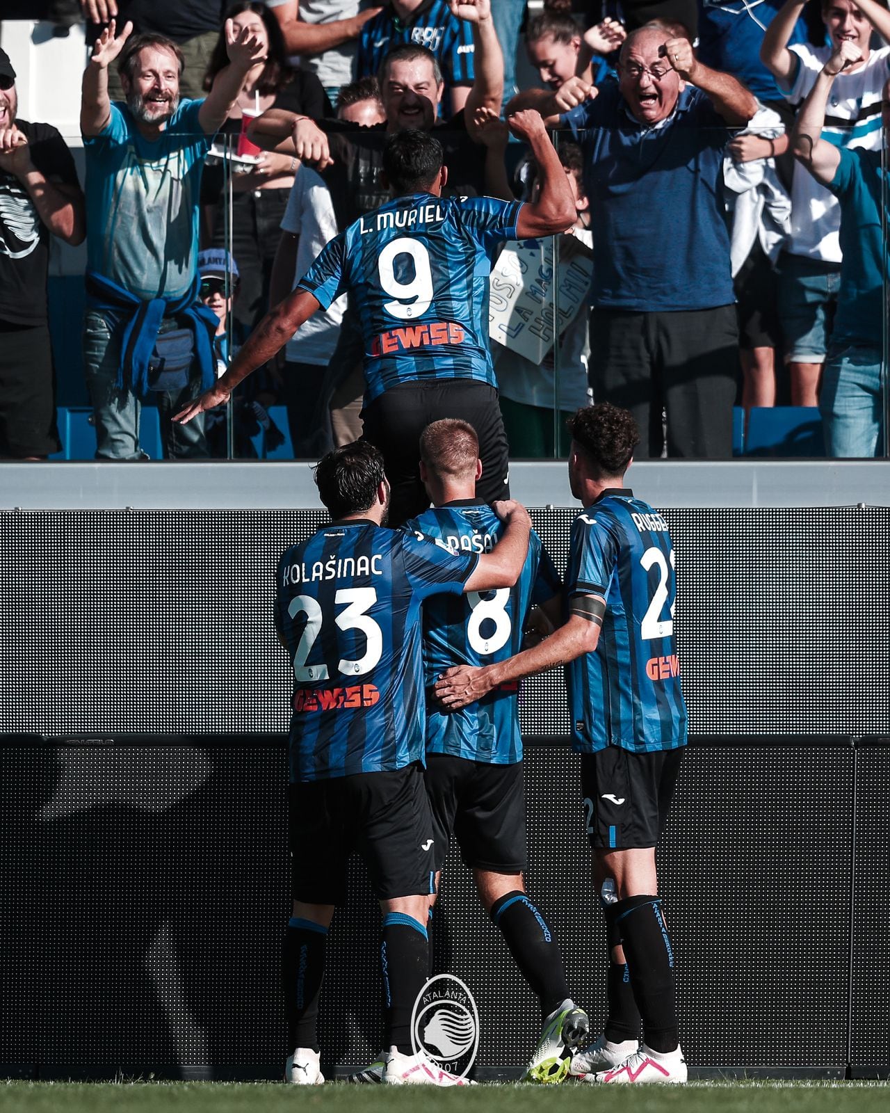 Luis Muriel dio un pase gol en la victoria de Atalanta sobre Cagliari.