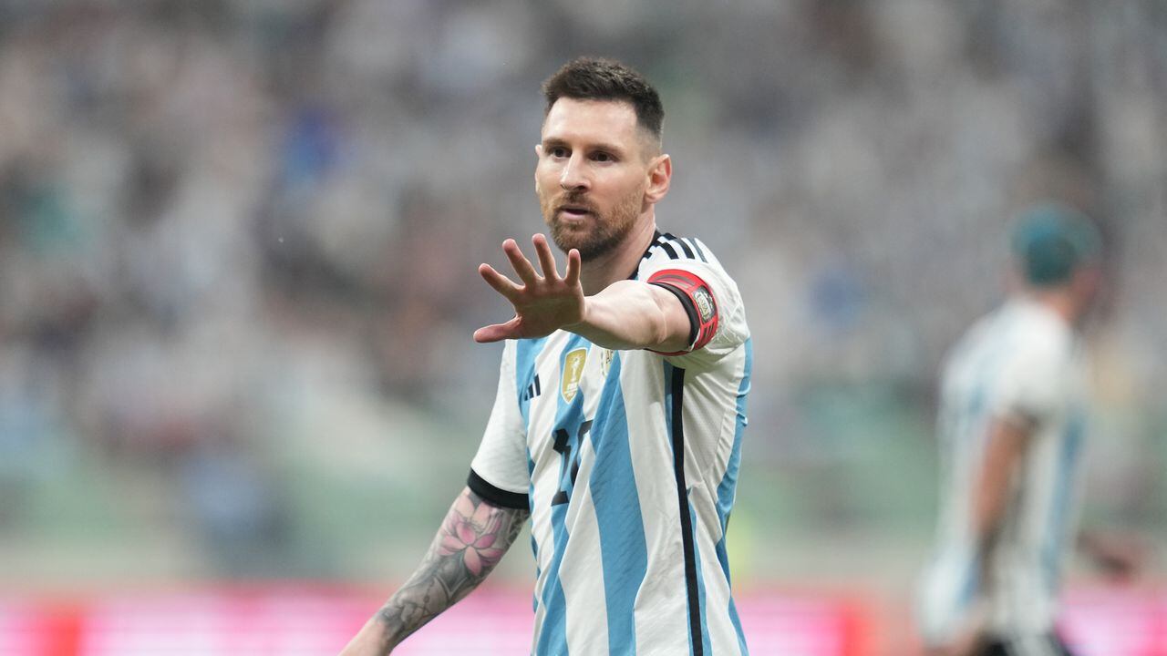 Lionel Messi en un partido oficial con la Selección Argentina