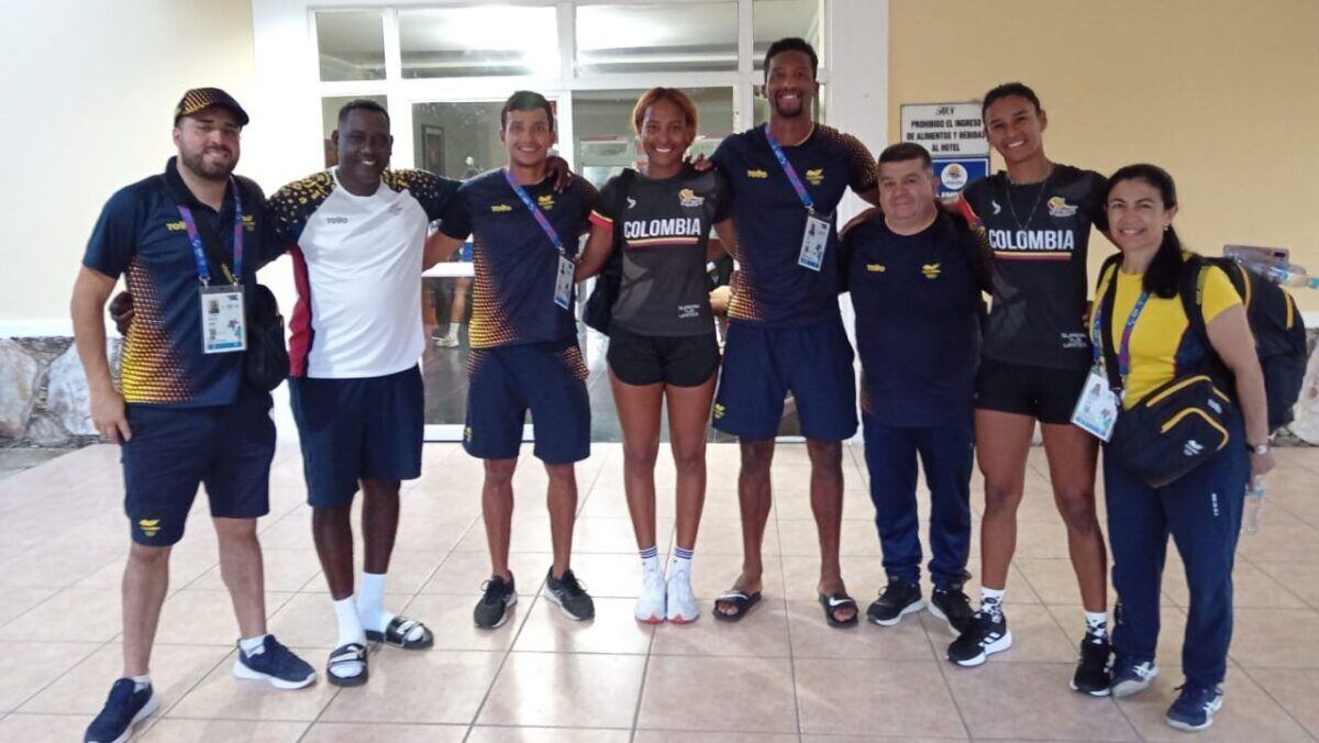 Equipo colombiano de Voleibol de playa para los Juegos Centroamericanos y del Caribe 2023.