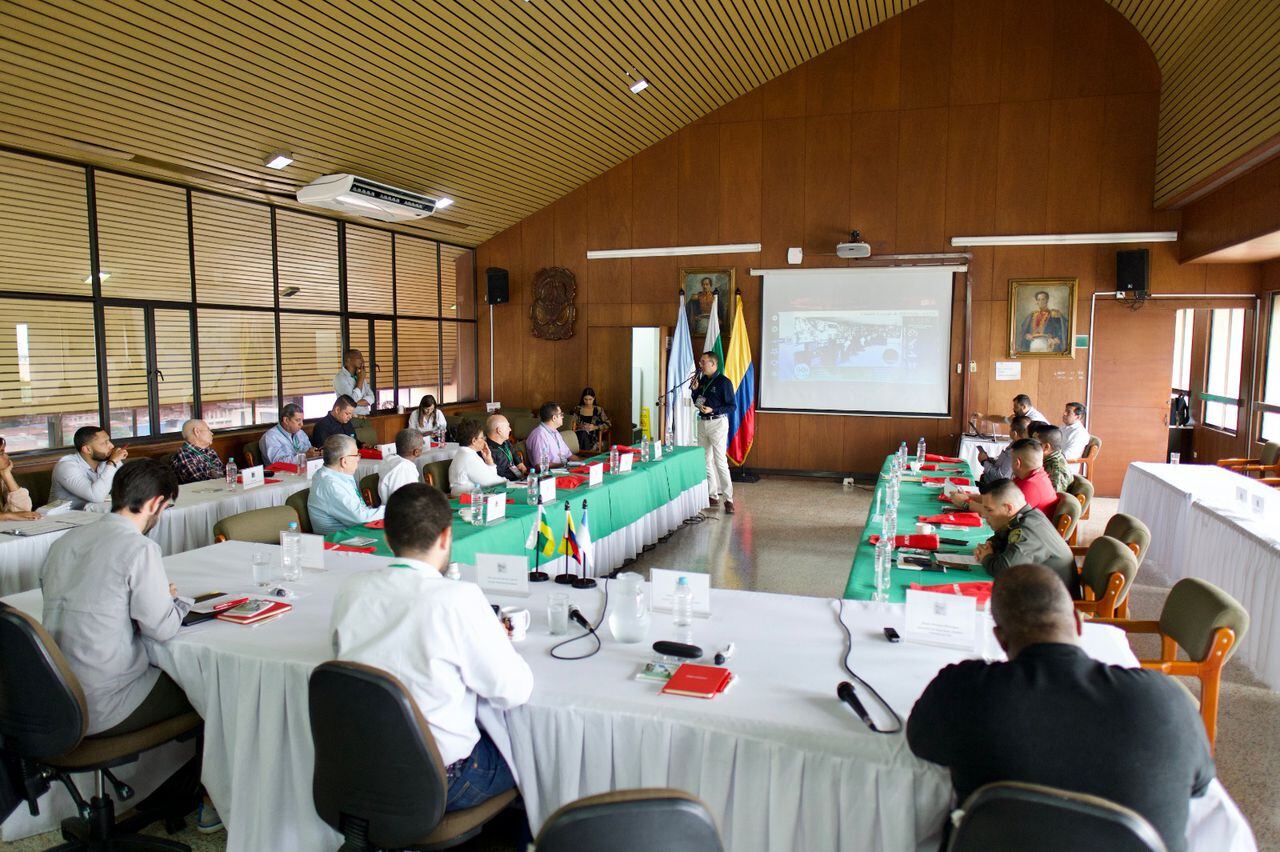 Durante este se trataron temas sobre la seguridad y convivencia en cada uno de los municipios participantes.