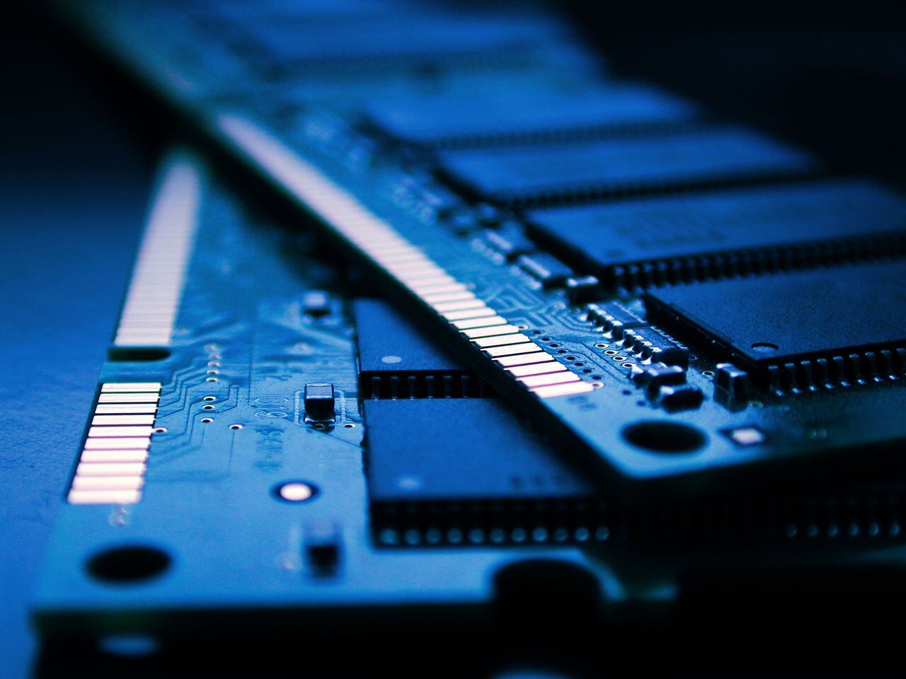 Averigue cuánta memoria RAM tiene su computador con este paso a paso detallado y práctico.