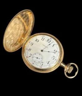 Un reloj de oro que perteneció al pasajero más rico del Titanic se vendió por 1,17 millones de libras esterlinas (1,46 millones de dólares)