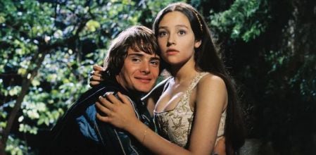 Los protagonistas de Romeo y Julieta demandarán muchos años despues. Foto: Paramount.