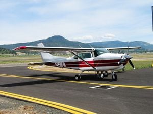 Avioneta Cessna 182. Imagen de referencia.