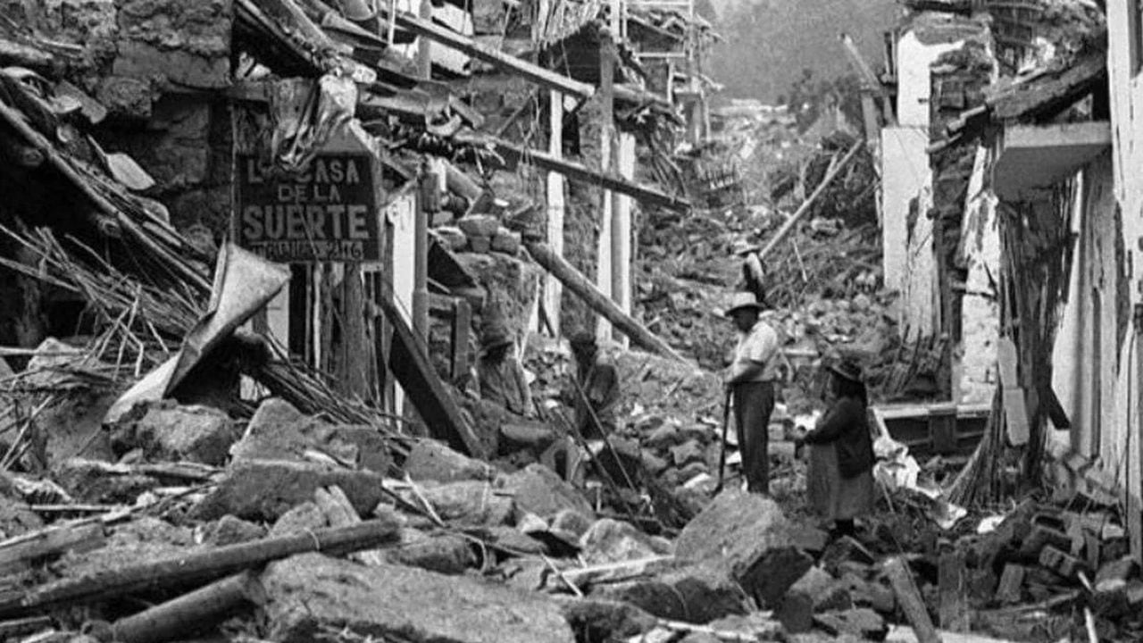 El 31 de enero de 1906 se registró un terremoto de magnitud 8.4 a 20 km de profundidad, con epicentro en la Costa Pacífica. Su intensidad máxima fue 10, lo que quiere decir que fue muy destructivo.