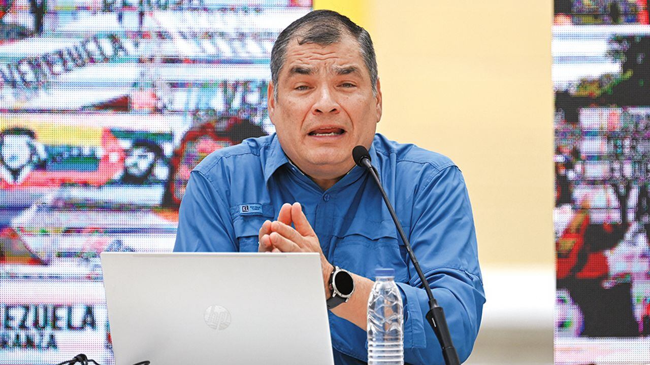  Villavicencio fue uno de los más duros opositores de Rafael Correa. El expresidente lo persiguió e insultó. 
