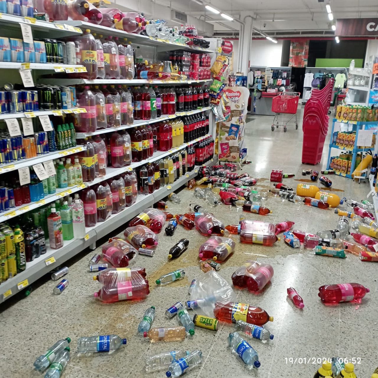 Varios supermercados se vieron afectados.