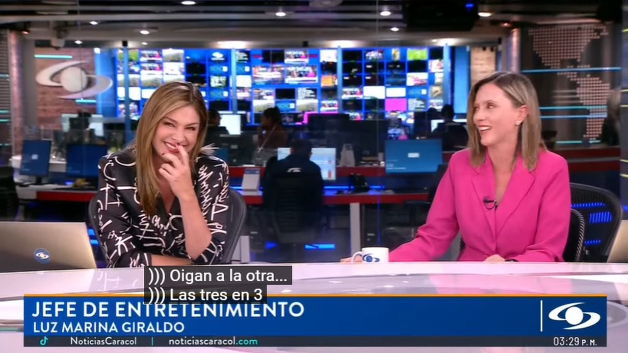 Las presentadoras Ana Milena Gutiérrez y Catalina Gómez no pudieron contener la risa ante cómico comentario.