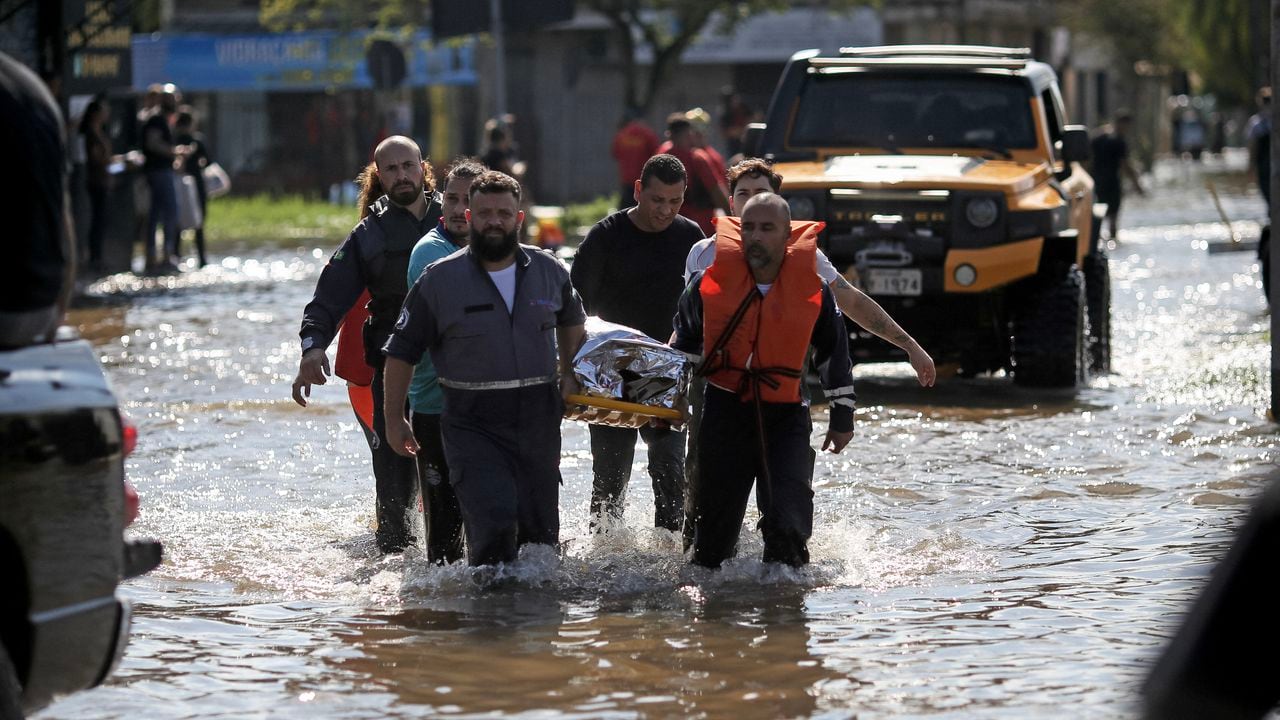 Brasil está emergencia por las inundaciones. (Photo by Anselmo Cunha / AFP