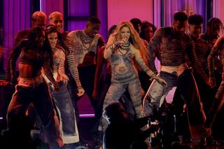Shakira realizó una emblemática presentación junto a Bizarrap (Photo by Kevin Winter/Getty Images for Latin Recording Academy)