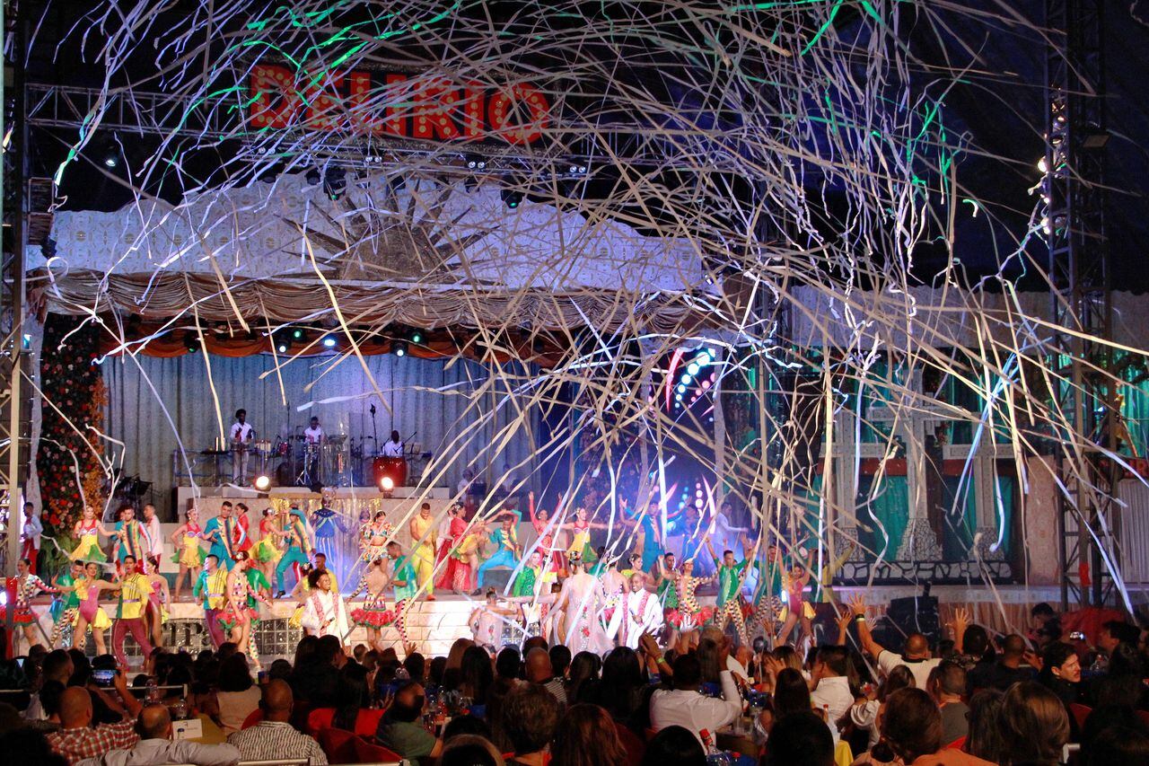 El espectáculo caleño Delirio, mezcla mágica de salsa, circo y orquesta, tendrá dos celebraciones especiales, como son Halloween y Feria de Cali.