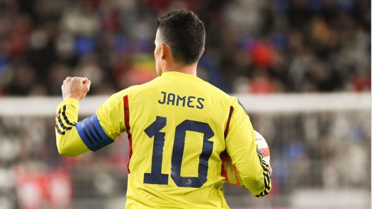 James celebrando un gol con la Selección Colombia