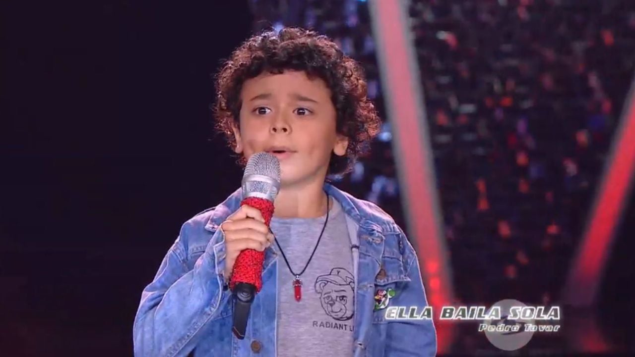 Emotiva reacción de Andrés Cepeda al ver a participante parecido a él en 'La Voz Kids': "Es mi mini mi"
