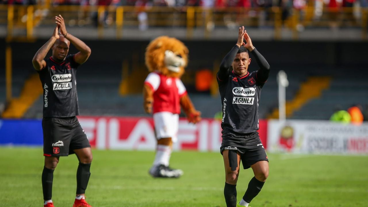 Imagen del partido entre el Independiente Santa Fe y América de Cali por la fecha 18 del primer semestre de la Liga colombiana 2024.