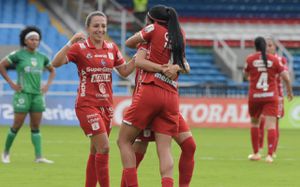 Las jugadoras de América de Cali festejan un gol ante La Equidad por la Liga Femenina 2023.