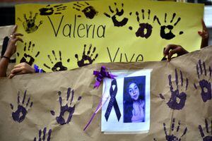 Ante el crimen de Valeria, estudiantes y compañeros de la institución educativa donde estudiaba la joven realizaron en la mañana de este lunes una marcha en el oriente de Cali.