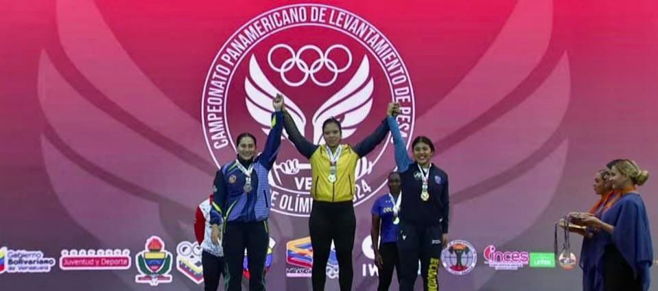 Hellen Escobar consiguió la presea de bronce en el Panamericano del Levantamiento de Pesas
